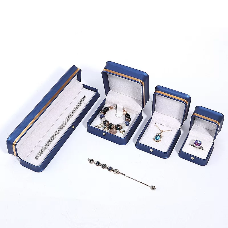 diamond jewelry box,vintage london leather jewelry box,pu leather jewelry organizer,earring box design