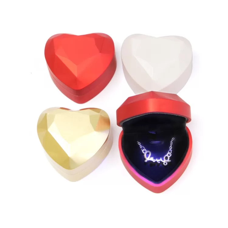 heart shaped jewelry case, heart shaped silver trinket box, ring box heart, personalized jewelry case