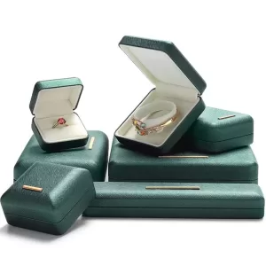 Emerald Green Iron-Core PU Leather Jewelry Box with Gold Bar (Wholesale Vault Series)