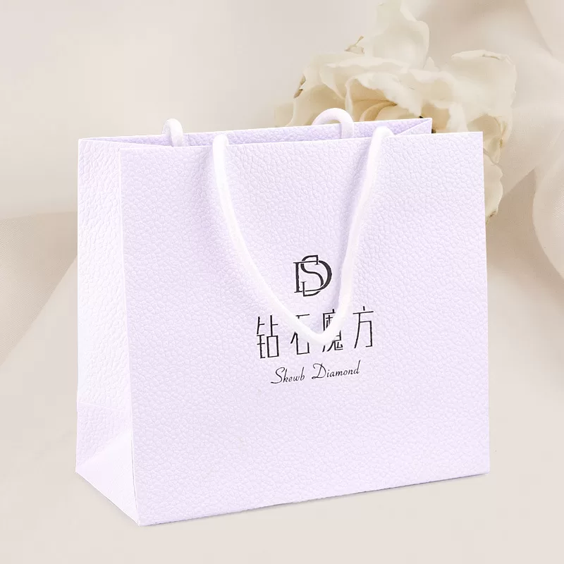 paper bag dior,paperbag dior,dior shopping bag paper,dior paper shopping bag