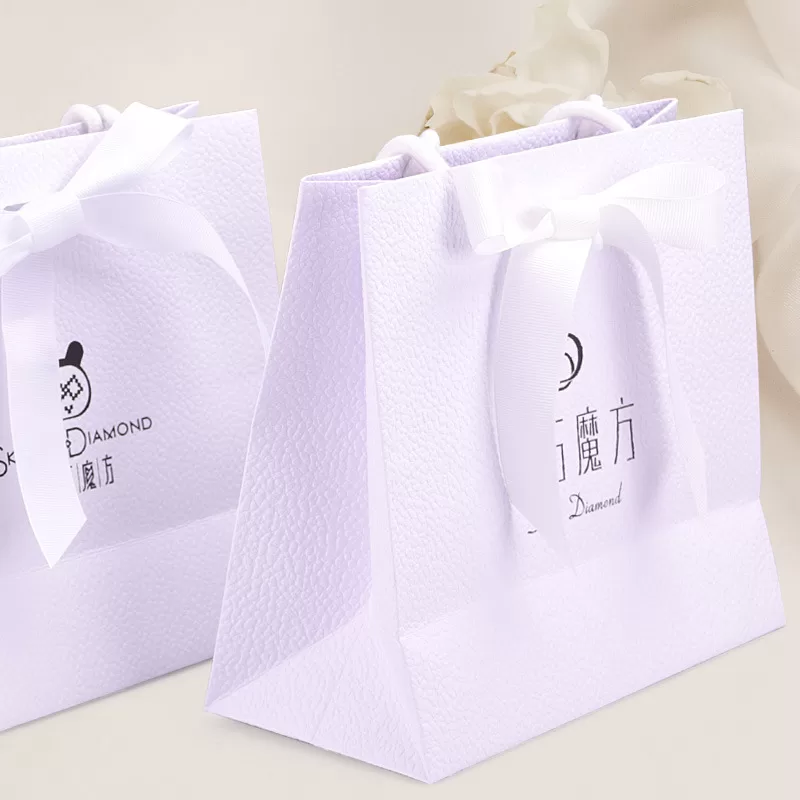 paper bag dior,paperbag dior,dior shopping bag paper,dior paper shopping bag