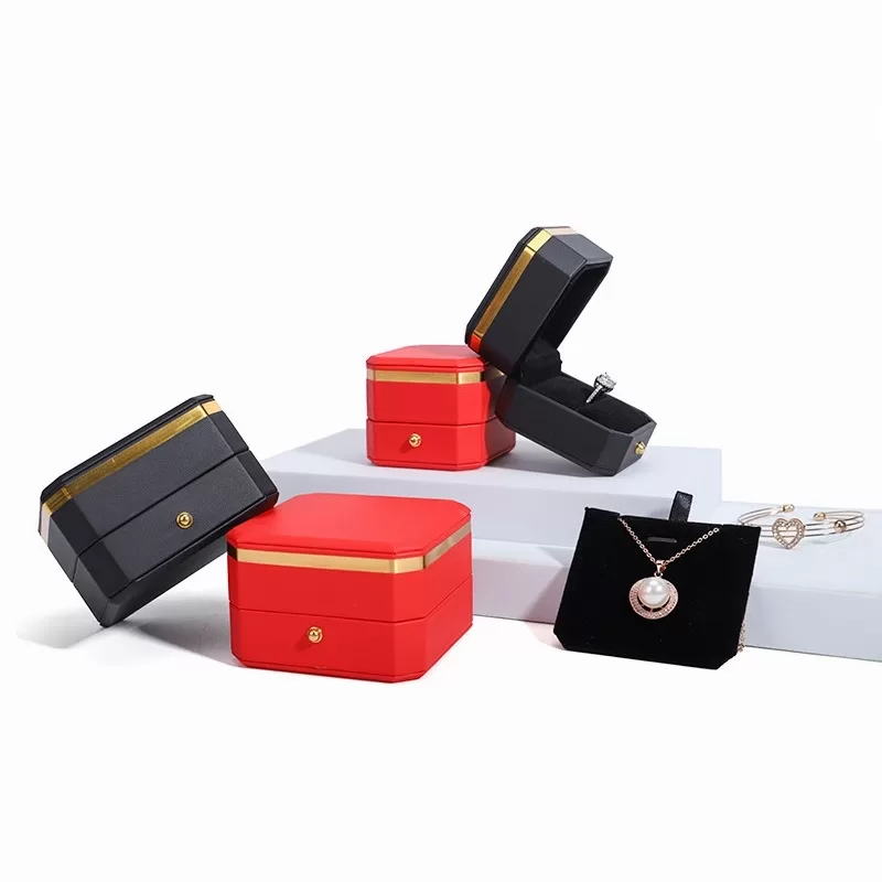 jewelry box for wedding rings, wedding ring in a box, jewelry organizer travel box, leather jewel packaging