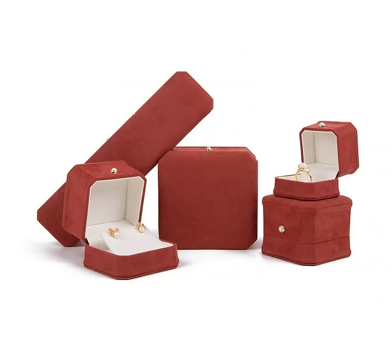 Luxury microfiber jewelry box with logo engraving,OEM/ODM microfiber jewelry gift box wholesale,Waterproof microfiber travel jewelry case,Custom microfiber jewelry box with velvet lining