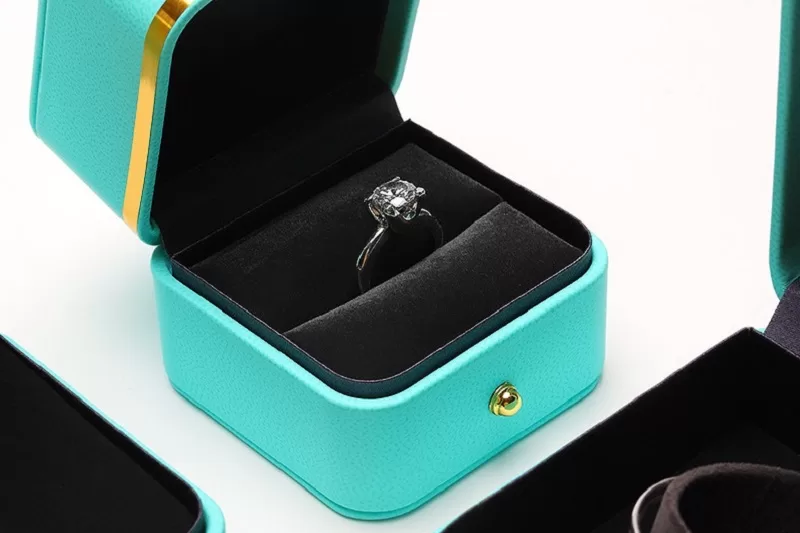blue box jewelry, tiffany and co blue box, tiffany & co ring box, valentine's day gift box for him