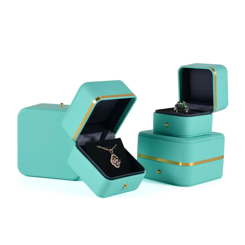 blue box jewelry, tiffany and co blue box, tiffany & co ring box, valentine's day gift box for him