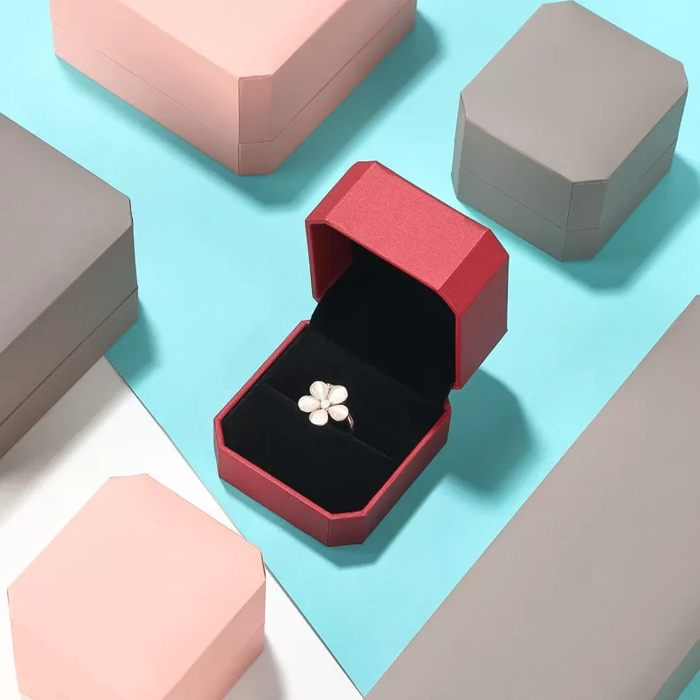 Octagon pendant jewelry box wholesale with matte finish