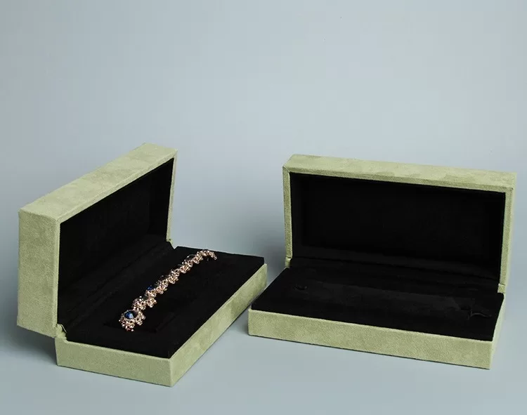 box store,baguette ring gold,jewelry box co,the little jewel box