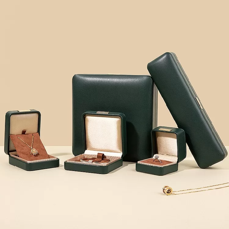 Large jewelry set box with metal label and microfiber interior