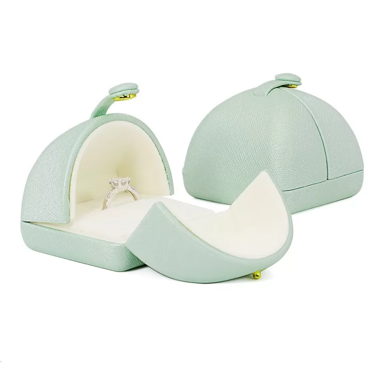 locket design,box chain designs,box clasp,little jewellery