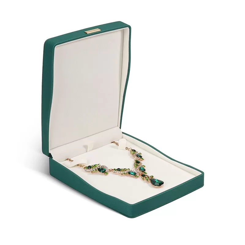 engagement box for bride,diamond jewellery box,jewellery box ireland,diamond show case