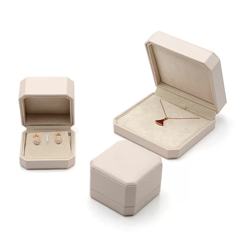 ornamental jewelry box,box knot bracelet,gold chain box design,the jewel box store