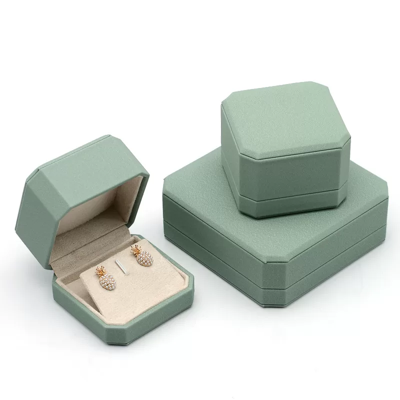 ornamental jewelry box,box knot bracelet,gold chain box design,the jewel box store