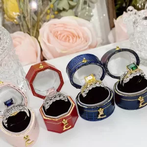 Wholesale Vintage Metal Frame Ring Box | Rigid Plastic Core & Gold Clasp (127 Series)