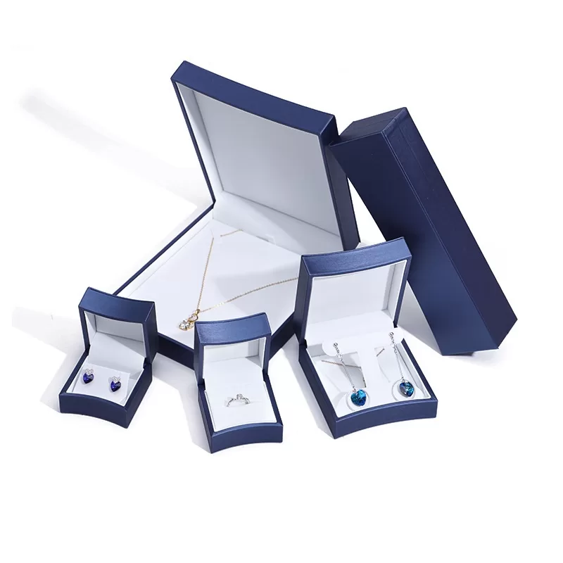 italian curved leather jewelry box,antique curved leather storage box,custom curved leather box for jewelry,curved leather ring box for weddings