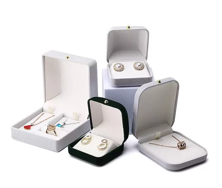 valentines gift box for her,engagement box,artificial jewellery box,plush ring box