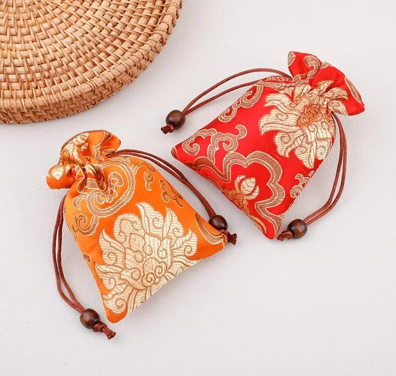 brocade double-layer drawstring pouch,jewelry pouch with flannel lining, brocade double-layer velvet-lined drawstring pouch,brocade padded drawstring pouch