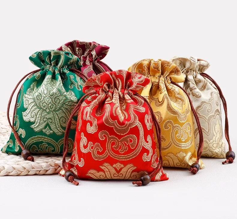 brocade double-layer drawstring pouch,jewelry pouch with flannel lining, brocade double-layer velvet-lined drawstring pouch,brocade padded drawstring pouch