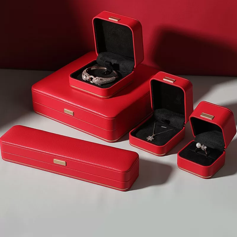 cruelty-free faux leather jewelry organizer,luxury faux leather jewelry box for wedding gifts, soft synthetic leather jewelry box with velvet lining,affordable faux leather jewelry box wholesale