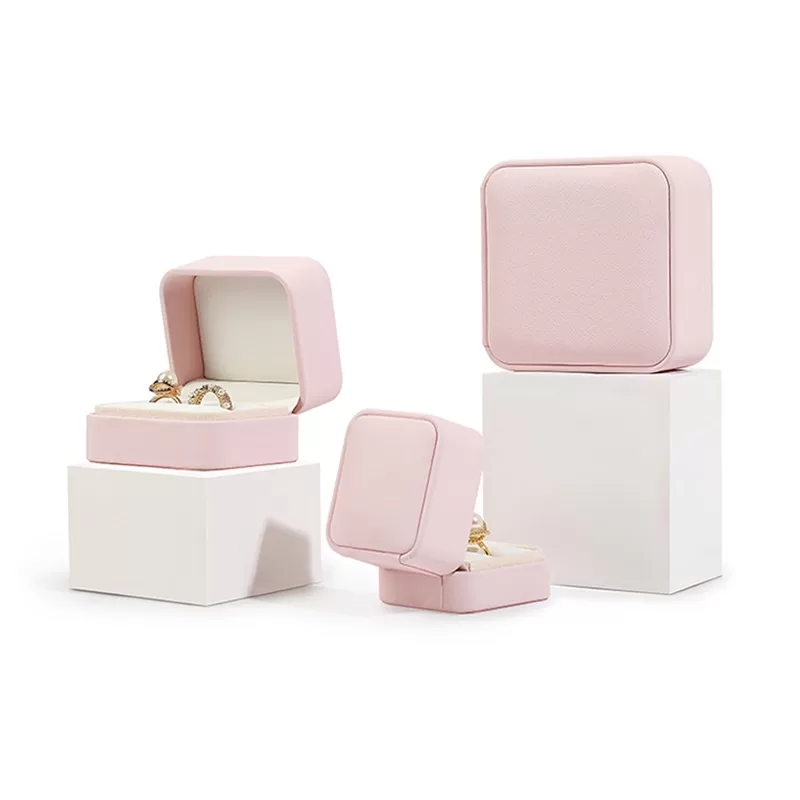 rounded corner leather jewelry box,leather round edge jewelry storage box,luxury round-edged leather jewelry box,eco-friendly round edge vegan rounded leather