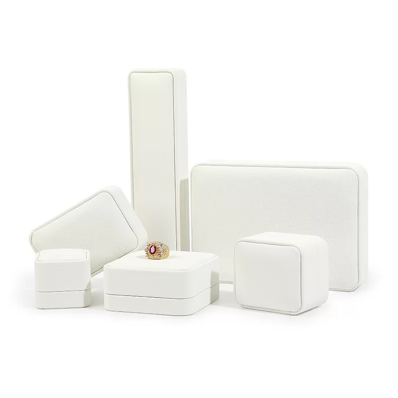 rounded corner leather jewelry box,leather round edge jewelry storage box,luxury round-edged leather jewelry box,eco-friendly round edge vegan rounded leather