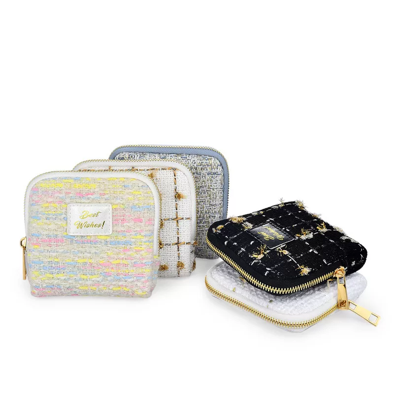 Jewelry case in Iconic Chanel Aesthetic,Luxury Chanel-inspired velvet jewelry bag,Chanel-style jewelry pouch,Chanel-inspired jewelry storage pouch