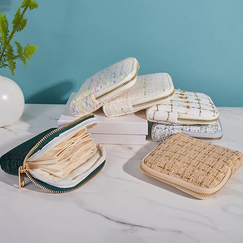 Jewelry case in Iconic Chanel Aesthetic,Luxury Chanel-inspired velvet jewelry bag,Chanel-style jewelry pouch,Chanel-inspired jewelry storage pouch