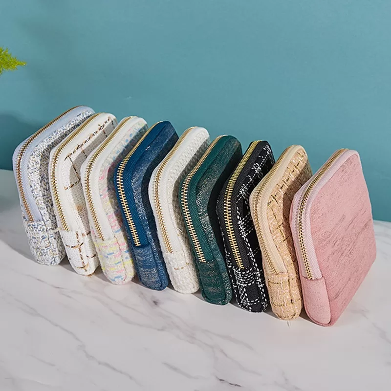 Jewelry case in Iconic Chanel Aesthetic,Luxury Chanel-inspired velvet jewelry bag,Chanel-style jewelry pouch,Chanel-inspired jewelry storage pouch