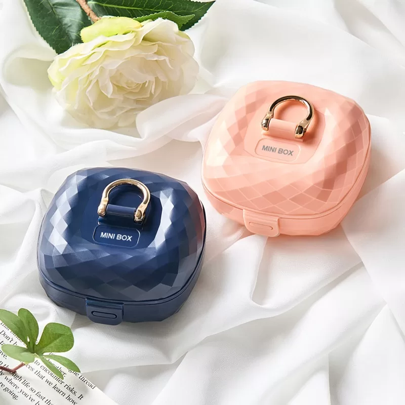 Non-slip plastics jewelry tray,plastics jewelry box for earrings and rings,plastics jewelry organizer for small items,plastics jewelry case for travel