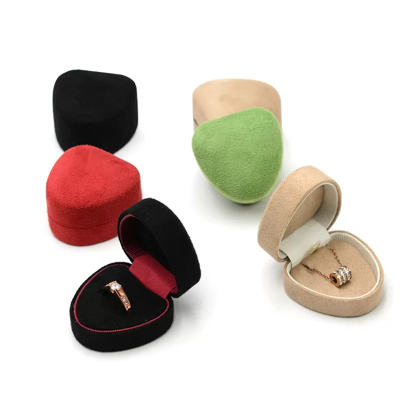 Portable engagement ring box perfect for romantic proposal